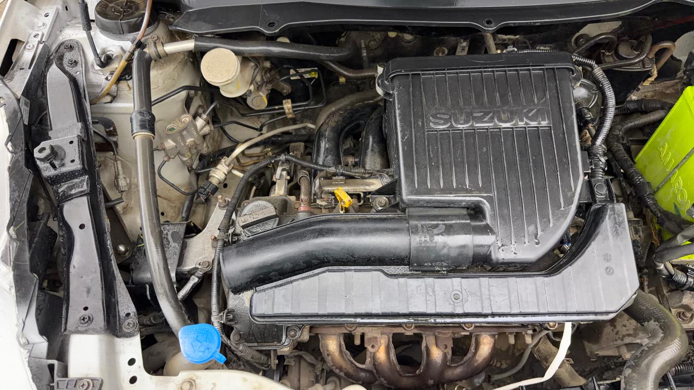 2016 Maruti Swift LXI (O), Petrol, Manual, 57,277 km, Engine View - Right