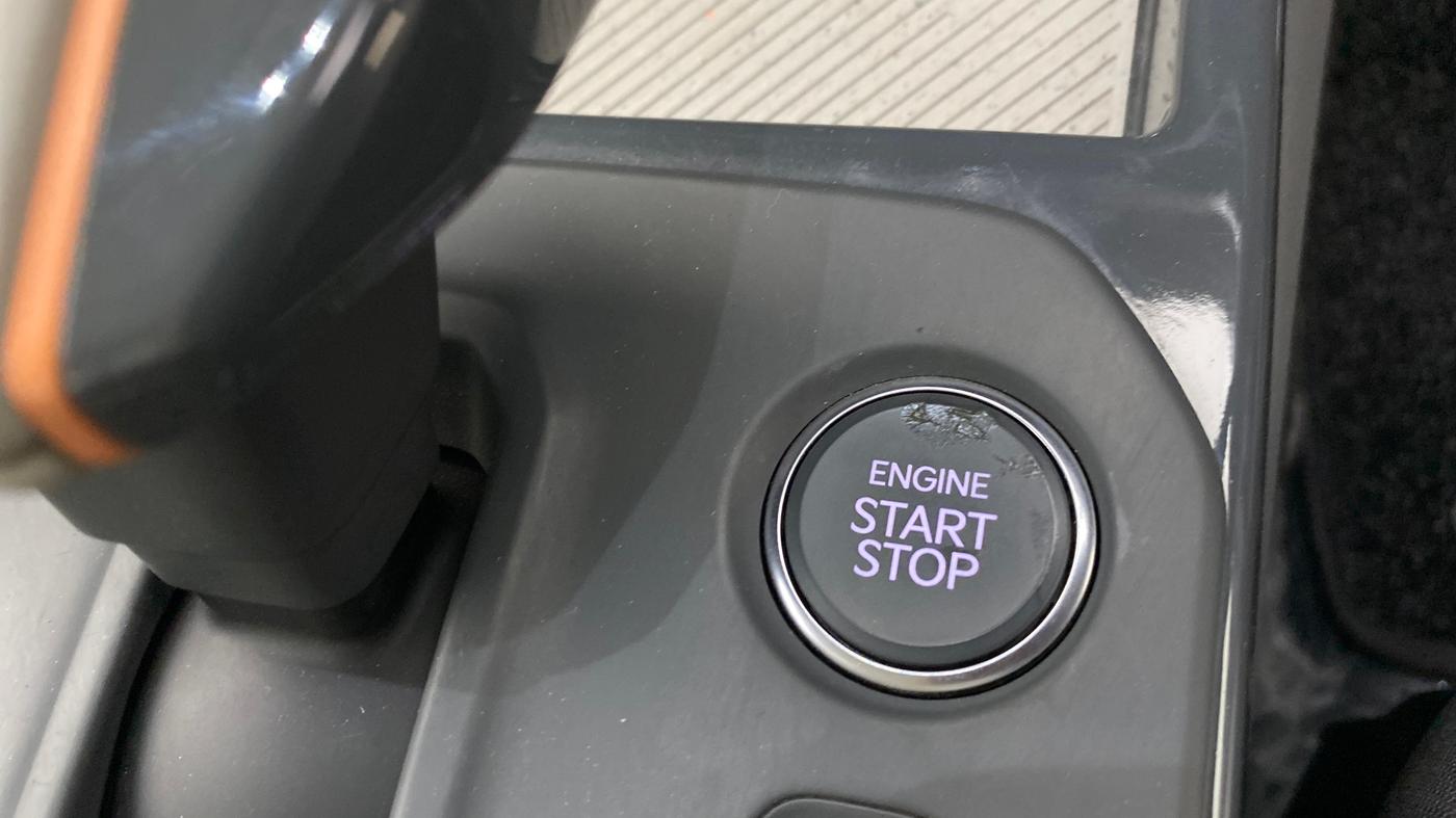 2025 KIA SYROS HTX Plus (O) 1.0 Turbo 7DCT, Petrol, Automatic, 6,980 km, Keyless Start/ Stop Button
