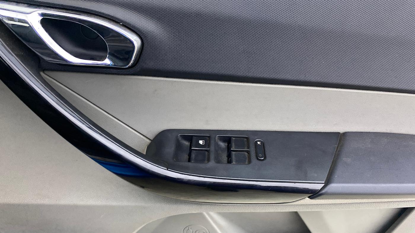 2019 Tata Tiago XZA PLUS PETROL, Petrol, Automatic, 28,058 km, Driver Side Door Panels Control