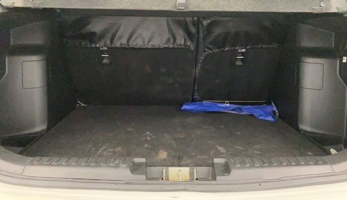 2019 Maruti Vitara Brezza ZDI, Diesel, Manual, 37,013 km, Boot Inside