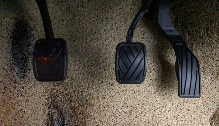 2019 Maruti Vitara Brezza ZDI, Diesel, Manual, 37,013 km, Pedals