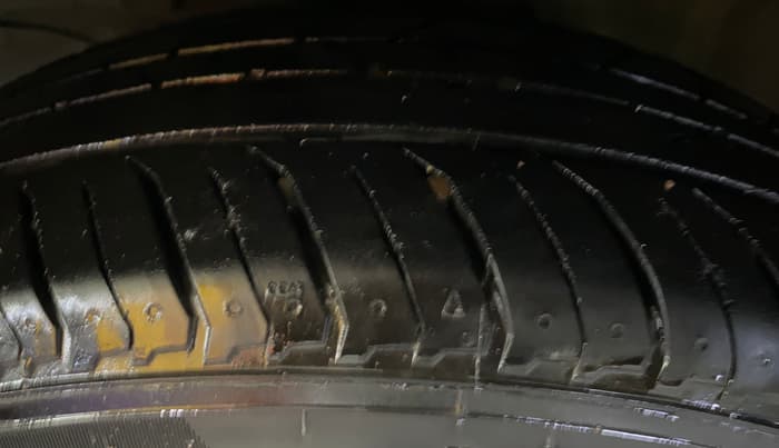 2016 Honda BR-V 1.5L I- DTEC V, Diesel, Manual, 58,743 km, Left Front Tyre Tread