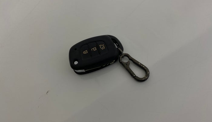 2017 Hyundai Elite i20 ASTA 1.4 CRDI DUAL TONE, Diesel, Manual, 94,892 km, Key Close Up