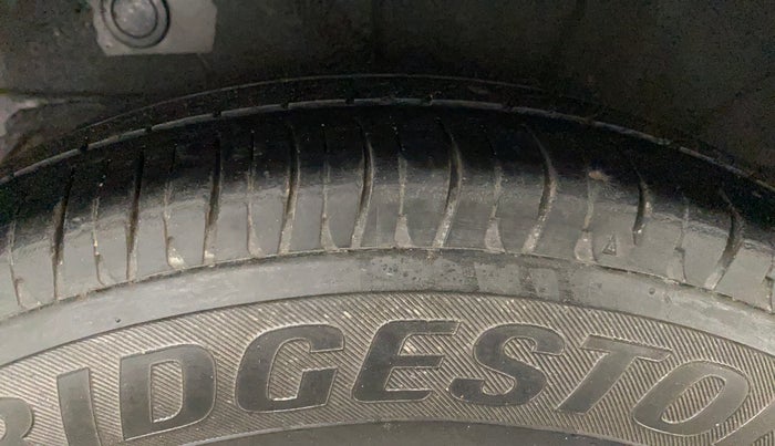 2013 Hyundai Grand i10 MAGNA 1.2 KAPPA VTVT, Petrol, Manual, 81,992 km, Right Rear Tyre Tread