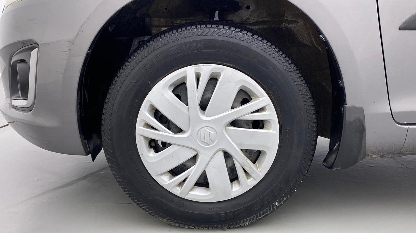2016 Maruti Swift VXI, Petrol, Manual, 50,713 km, Left Front Wheel