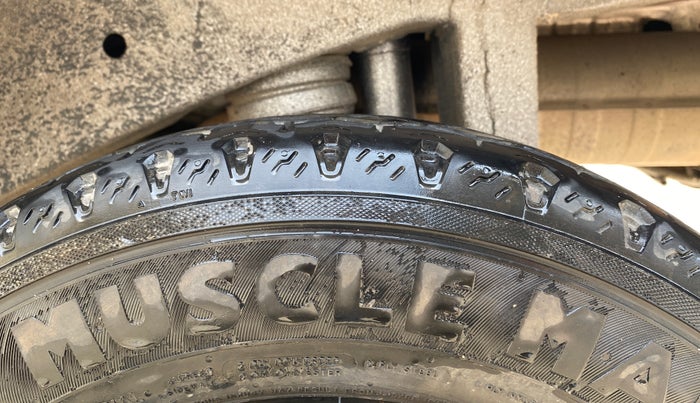 2021 Maruti Eeco 5 STR AC CNG, CNG, Manual, 67,284 km, Left Rear Tyre Tread