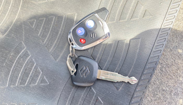 2021 Maruti Eeco 5 STR AC CNG, CNG, Manual, 67,284 km, Key Close Up