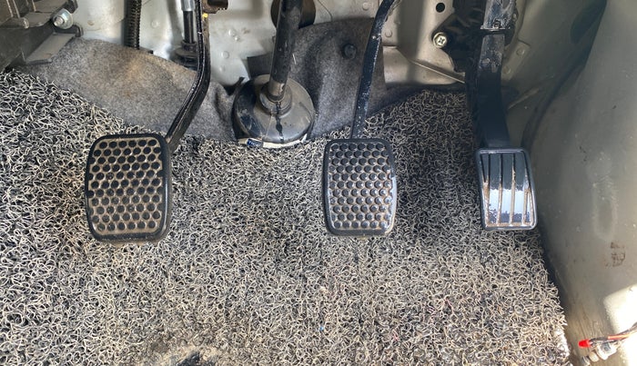 2021 Maruti Eeco 5 STR AC CNG, CNG, Manual, 67,284 km, Pedals