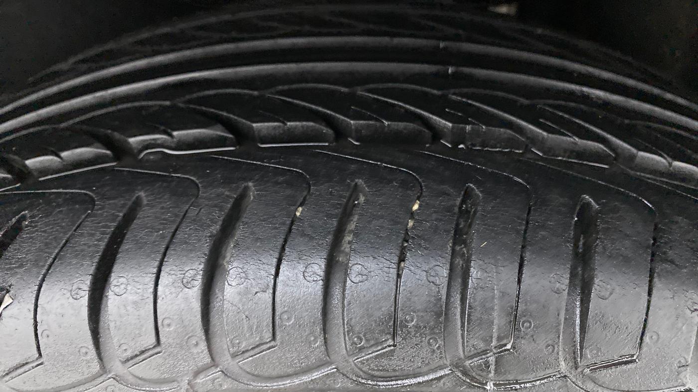 2019 Ford Ecosport 1.5 TITANIUM PLUS TI VCT AT, Petrol, Automatic, 14,257 km, Left Rear Tyre Tread