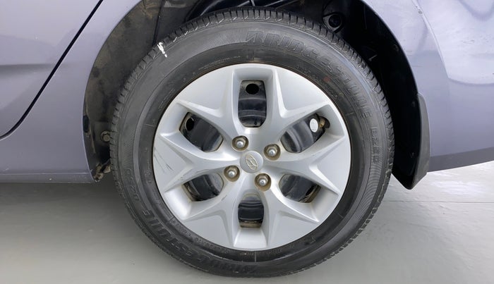 2016 Hyundai Verna FLUIDIC 1.6 VTVT S, Petrol, Manual, 51,723 km, Left Rear Wheel