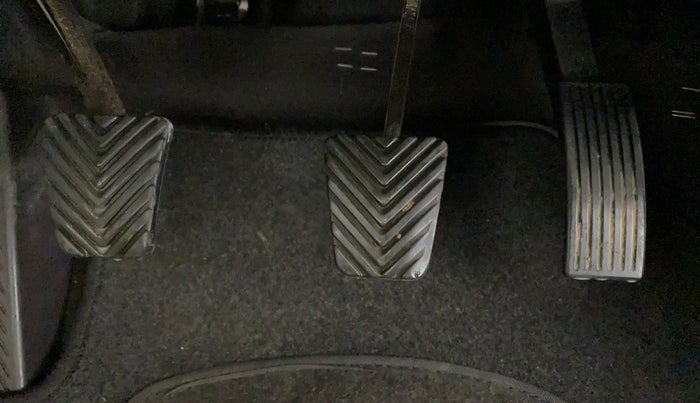 2016 Hyundai Verna FLUIDIC 1.6 VTVT S, Petrol, Manual, 51,723 km, Pedals