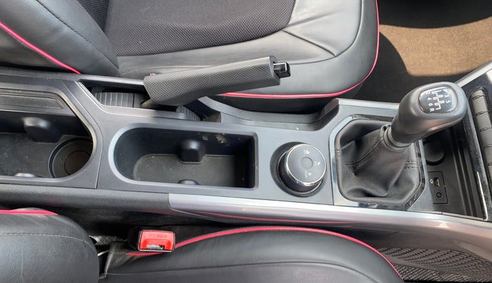 2021 Tata NEXON XM PETROL, Petrol, Manual, 28,791 km, Gear Lever