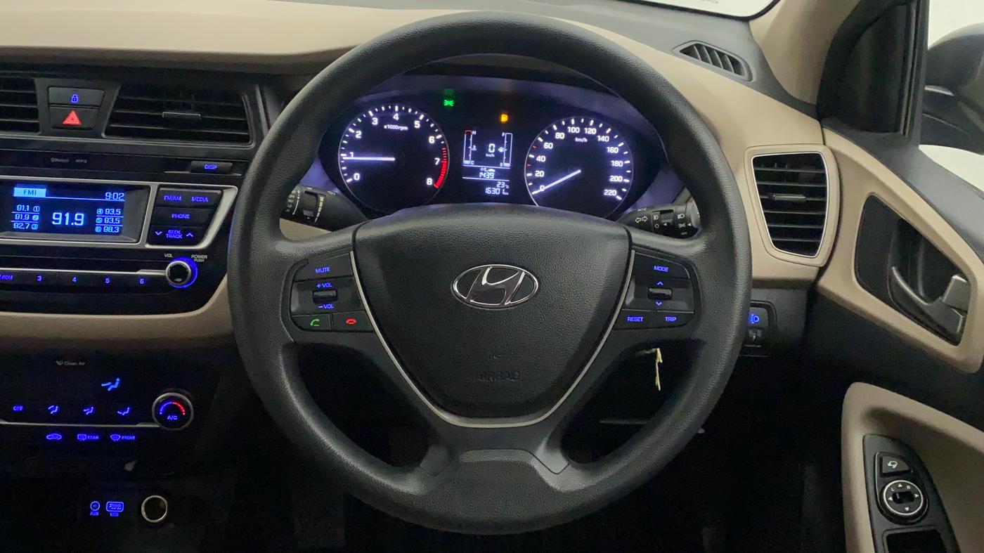 2016 Hyundai Elite i20 SPORTZ 1.2, Petrol, Manual, 16,301 km, Steering Wheel Close Up
