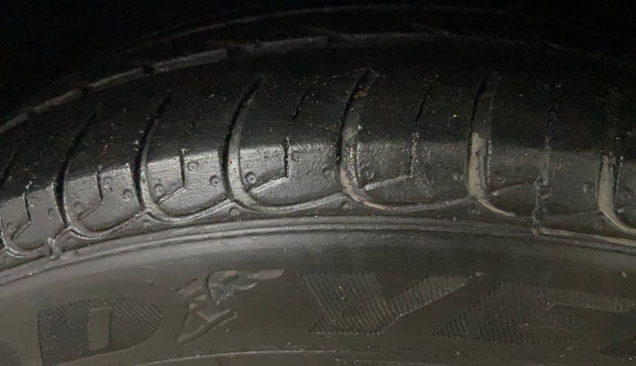 2021 Skoda KUSHAQ ACTIVE 1.0L TSI MT, Petrol, Manual, 59,379 km, Left Front Tyre Tread