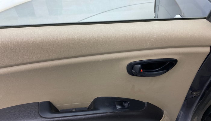 2015 Hyundai i10 MAGNA 1.1, Petrol, Manual, 47,729 km, Left rear window switch / handle - Switch/handle not functional
