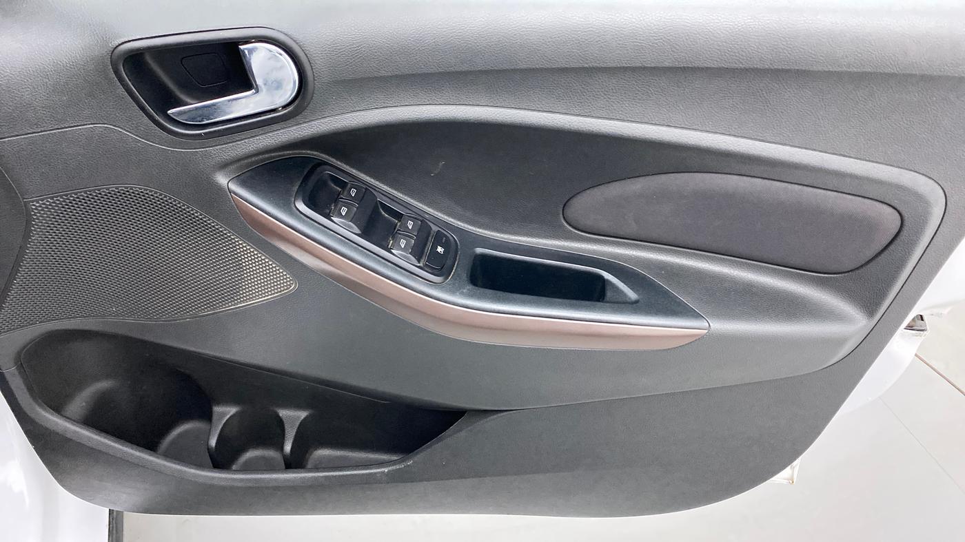 2019 Ford FREESTYLE TITANIUM PLUS 1.2 PETROL, Petrol, Manual, 44,591 km, Driver Side Door Panels Control