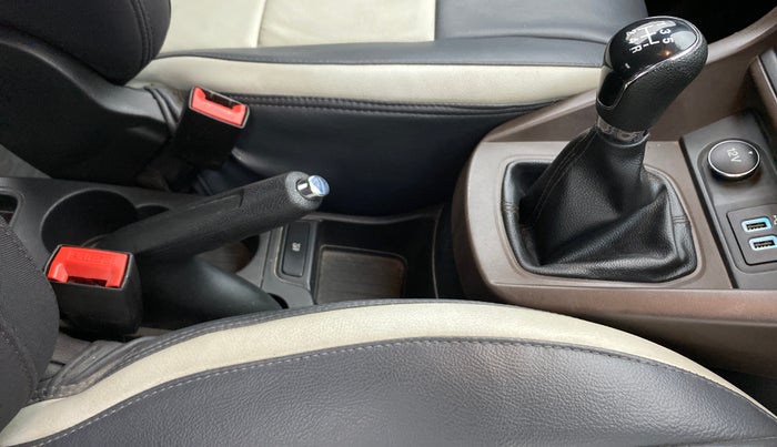 2019 Ford FREESTYLE TITANIUM PLUS 1.2 PETROL, Petrol, Manual, 44,591 km, Gear Lever