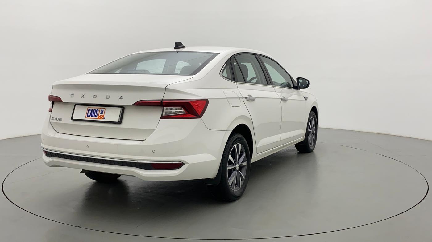 2022 Skoda SLAVIA STYLE 1.0 TSI MT, Petrol, Manual, 12,987 km, Right Back Diagonal
