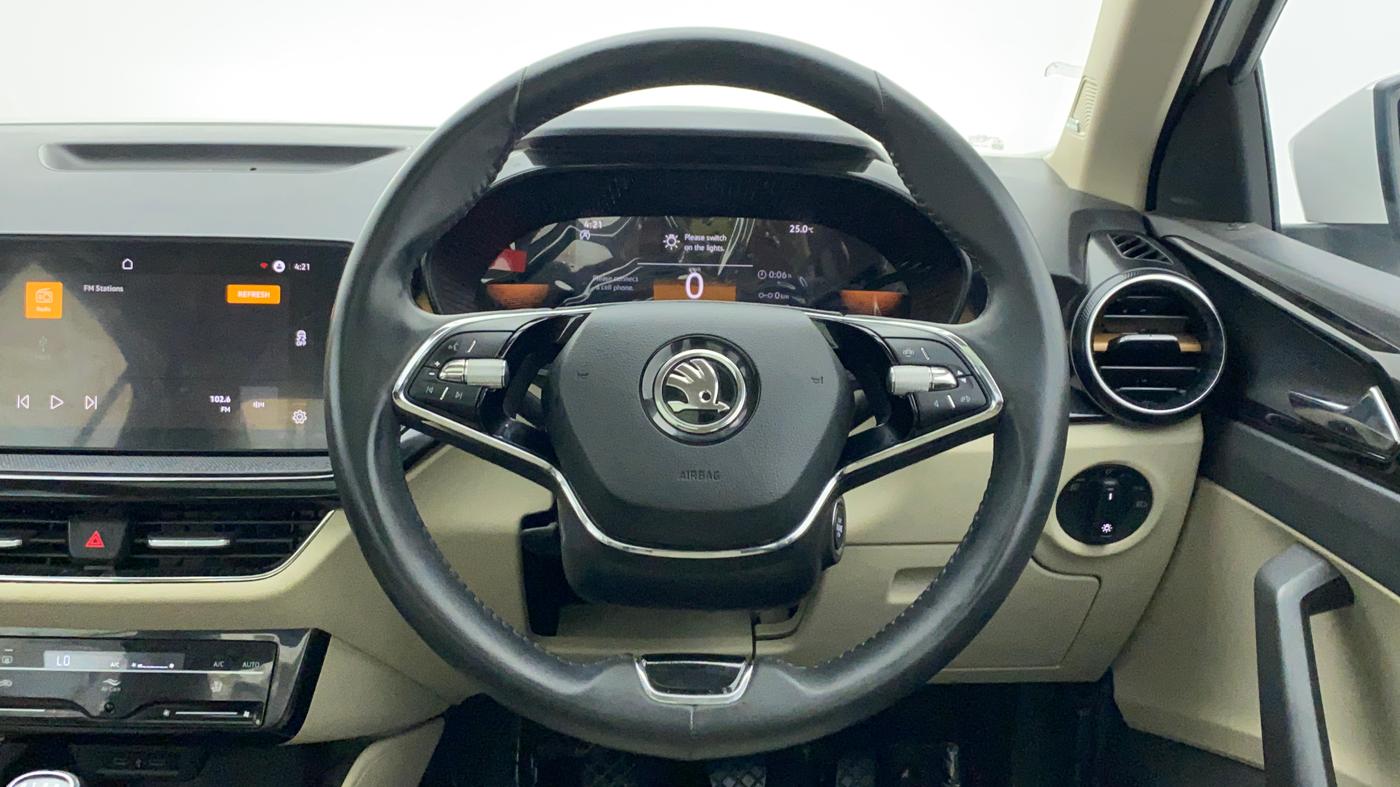 2022 Skoda SLAVIA STYLE 1.0 TSI MT, Petrol, Manual, 12,987 km, Steering Wheel Close Up