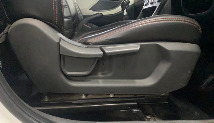 2023 Hyundai Creta EX 1.5 PETROL, Petrol, Manual, 55,633 km, Driver Side Adjustment Panel