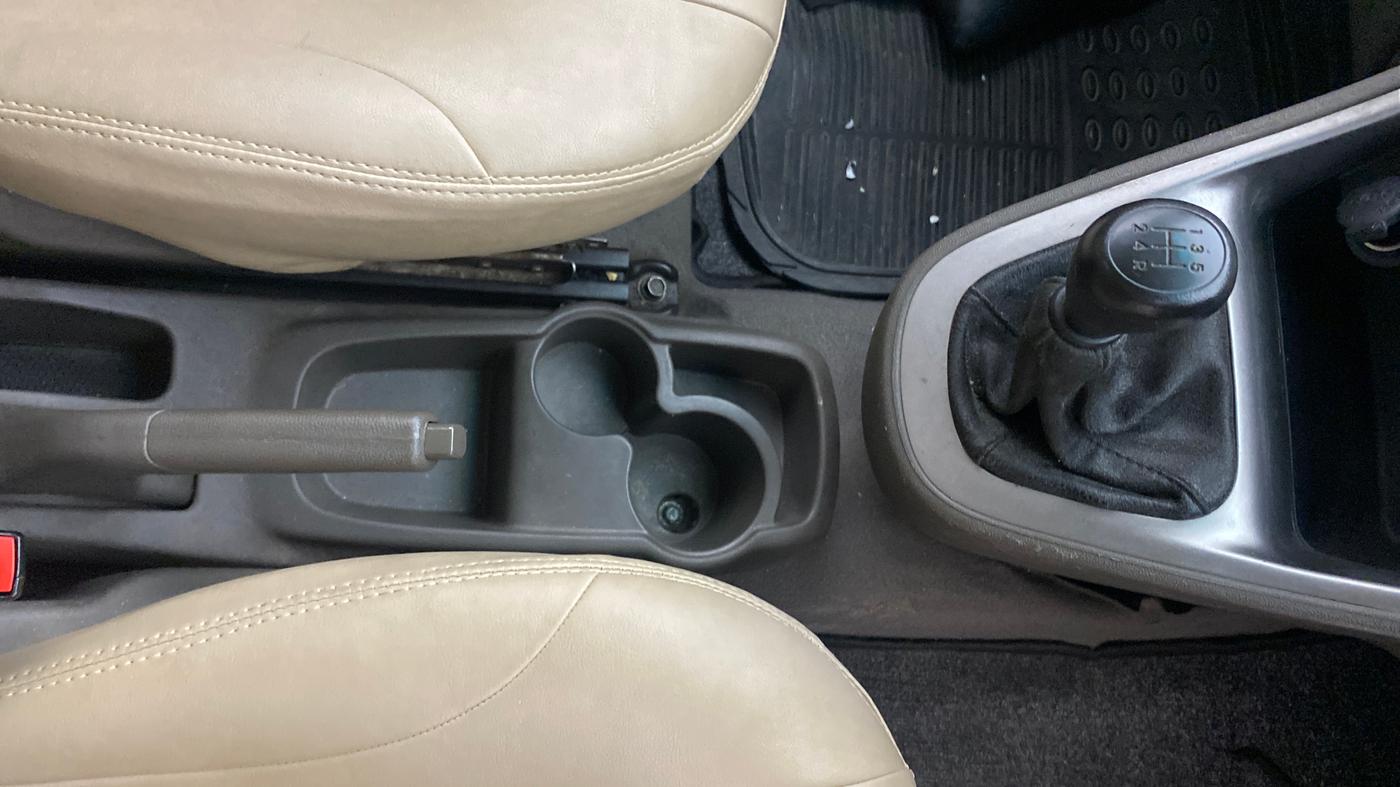 2014 Hyundai i10 MAGNA 1.1, Petrol, Manual, 68,360 km, Gear Lever