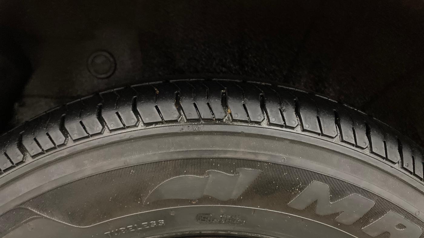 2014 Hyundai i10 MAGNA 1.1, Petrol, Manual, 68,360 km, Right Rear Tyre Tread