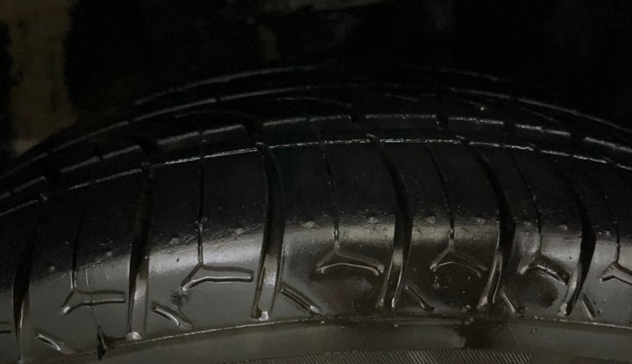 2019 Maruti IGNIS ZETA 1.2 AMT, Petrol, Automatic, 69,952 km, Right Front Tyre Tread