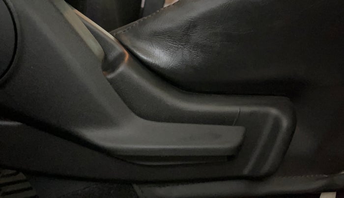 2019 Maruti IGNIS ZETA 1.2 AMT, Petrol, Automatic, 69,952 km, Driver Side Adjustment Panel