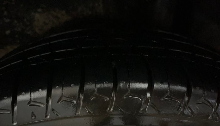2019 Maruti IGNIS ZETA 1.2 AMT, Petrol, Automatic, 69,952 km, Left Rear Tyre Tread