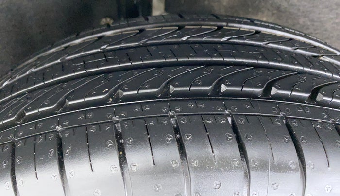 2014 Ford Ecosport 1.5 TREND TDCI, Diesel, Manual, 43,869 km, Right Rear Tyre Tread