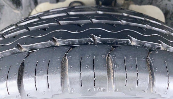 2014 Ford Ecosport 1.5 TREND TDCI, Diesel, Manual, 43,869 km, Left Front Tyre Tread