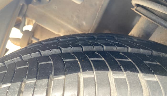 2018 Tata Tiago XZ PETROL, Petrol, Manual, 57,194 km, Right Rear Tyre Tread
