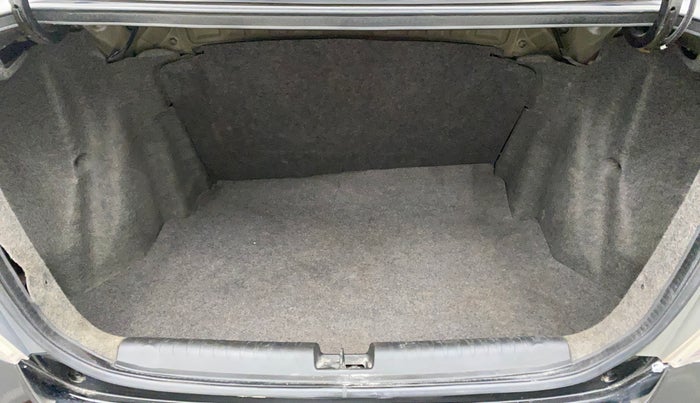 2013 Honda Amaze 1.2L I-VTEC S, Petrol, Manual, 42,548 km, Boot Inside