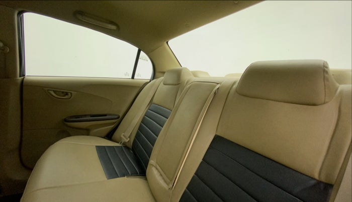 2013 Honda Amaze 1.2L I-VTEC S, Petrol, Manual, 42,548 km, Right Side Rear Door Cabin