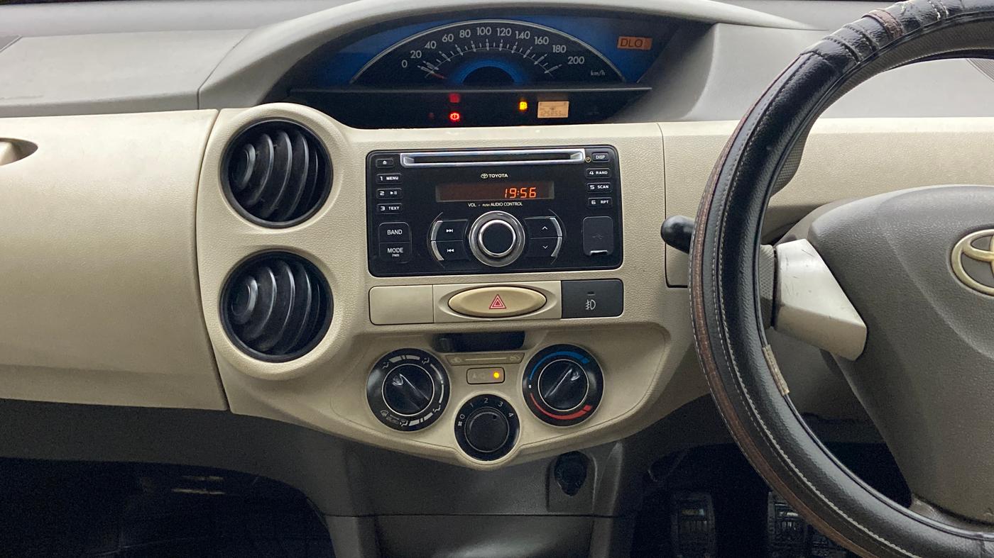 2013 Toyota Etios Liva GD SP, Diesel, Manual, 1,25,942 km, Air Conditioner