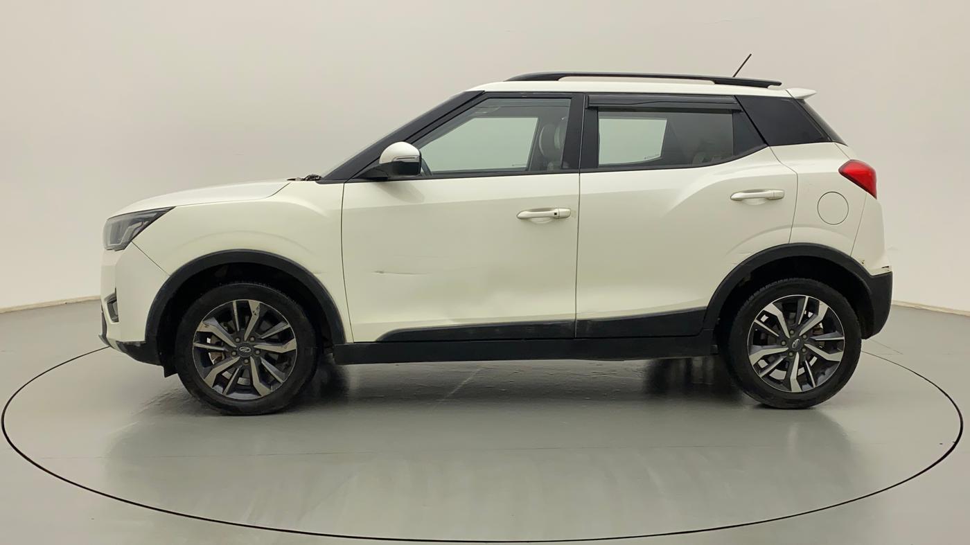 2021 Mahindra XUV300 W8 (O) 1.5 DIESEL, Diesel, Manual, 68,950 km, Left Side