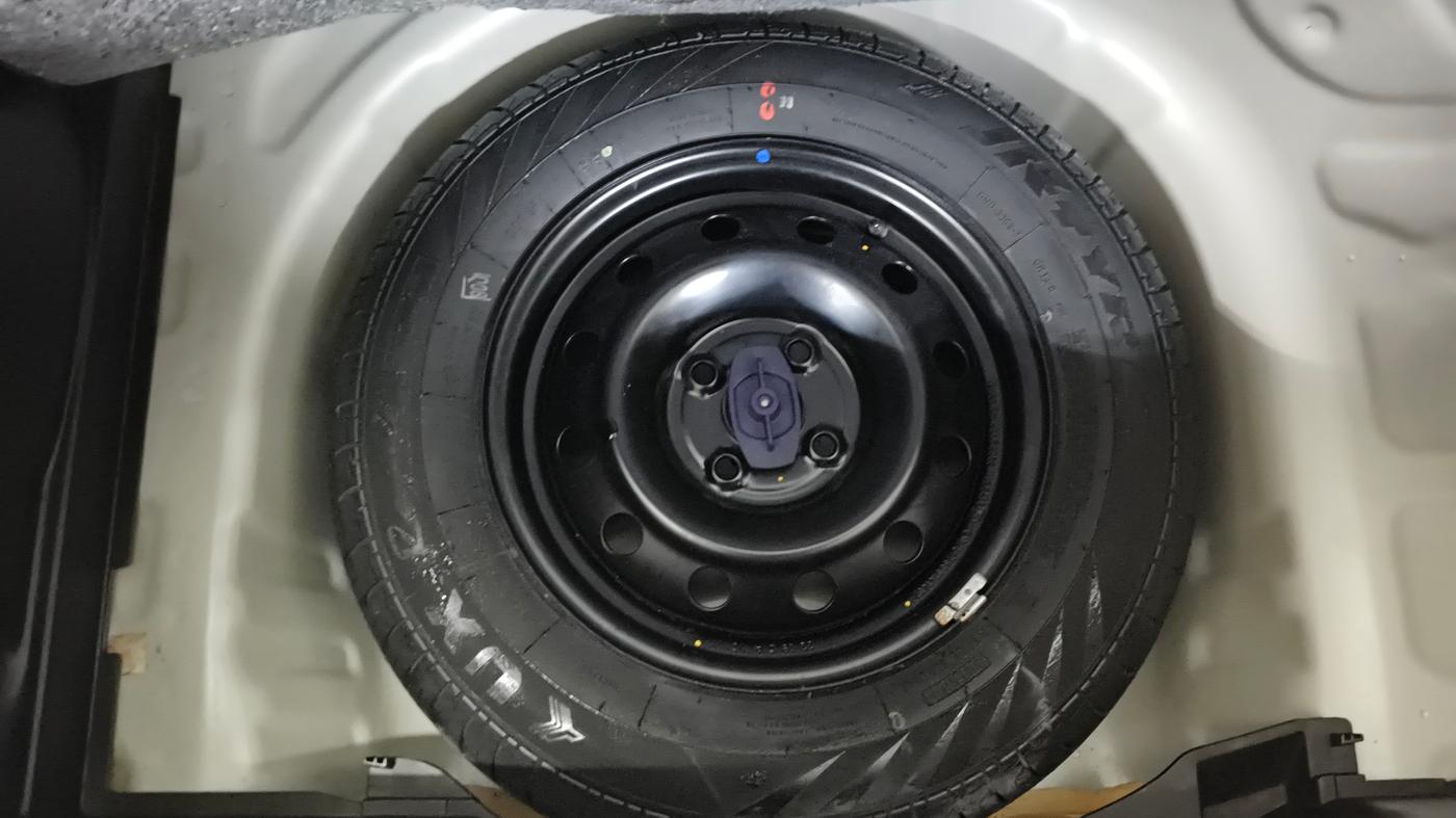 2022 Maruti Swift VXI AMT, Petrol, Automatic, 24,411 km, Spare Tyre