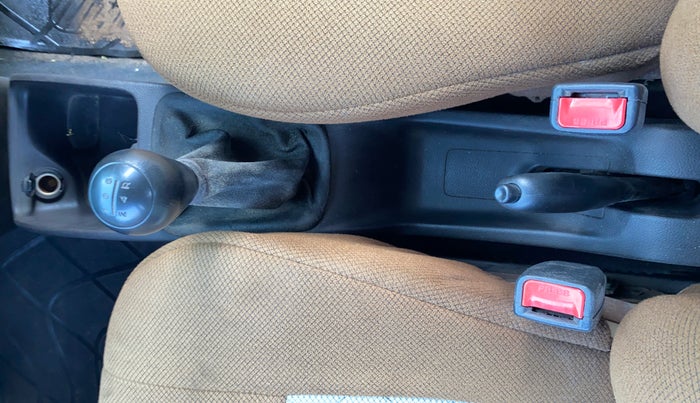 2013 Hyundai Eon D-LITE+, Petrol, Manual, 82,790 km, Gear Lever