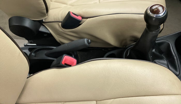 2013 Toyota Etios G, Petrol, Manual, 40,269 km, Gear Lever