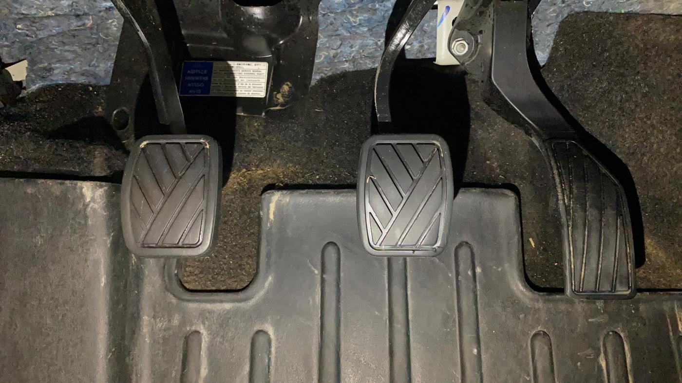 2022 Maruti Vitara Brezza ZXI, Petrol, Manual, 29,185 km, Pedals