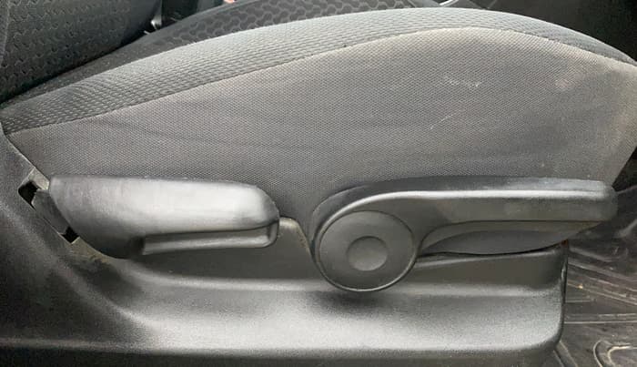 2022 Maruti Vitara Brezza ZXI, Petrol, Manual, 29,185 km, Driver Side Adjustment Panel