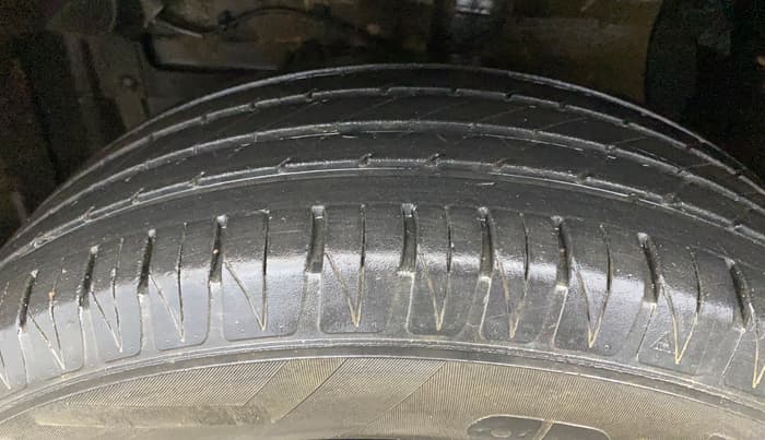 2022 Maruti Vitara Brezza ZXI, Petrol, Manual, 29,185 km, Left Front Tyre Tread