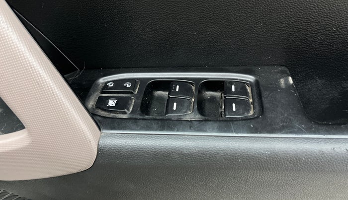 2018 Hyundai Creta E PLUS 1.6 PETROL, Petrol, Manual, 89,075 km, Driver Side Door Panels Control