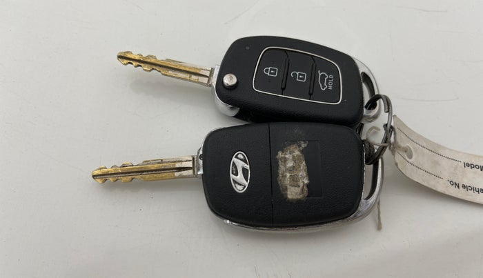 2018 Hyundai Creta E PLUS 1.6 PETROL, Petrol, Manual, 89,075 km, Key Close Up