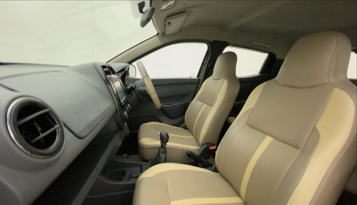 2015 Renault Kwid RXT 0.8, Petrol, Manual, 69,805 km, Right Side Front Door Cabin