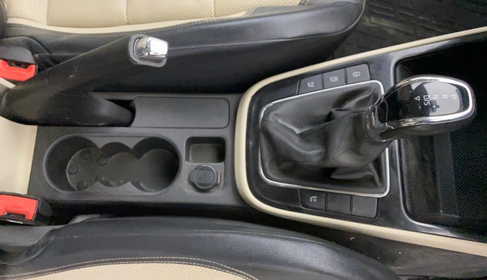 2022 Skoda SLAVIA STYLE 1.5L TSI DSG, Petrol, Automatic, 44,103 km, Gear Lever