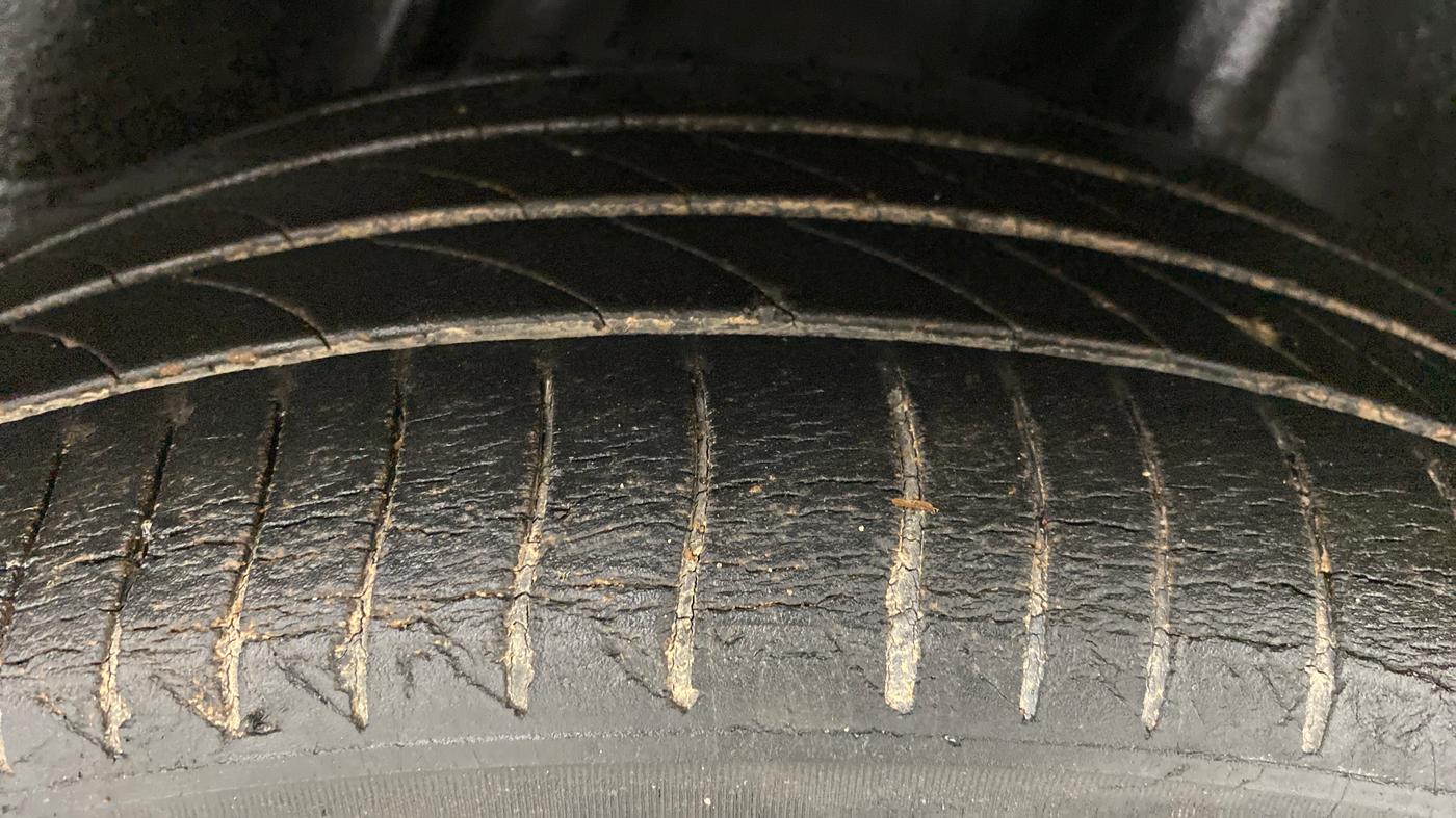 2011 Honda City V MT PETROL, Petrol, Manual, 66,316 km, Left Rear Tyre Tread
