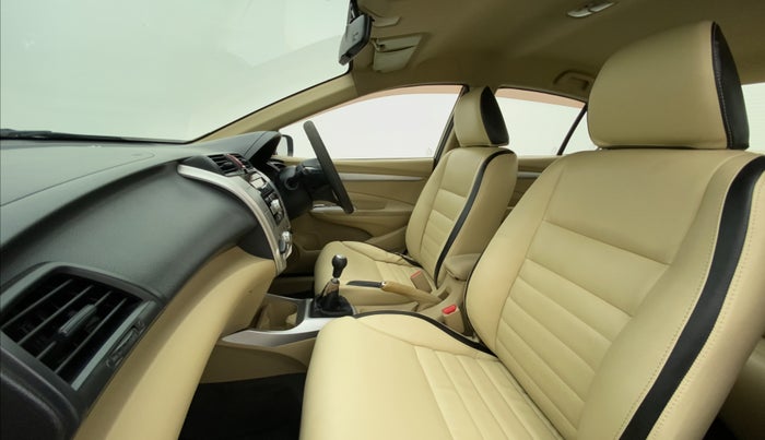 2011 Honda City V MT PETROL, Petrol, Manual, 66,316 km, Right Side Front Door Cabin