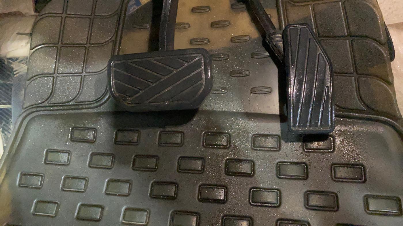 2019 Maruti Dzire VXI AMT, Petrol, Automatic, 28,307 km, Pedals