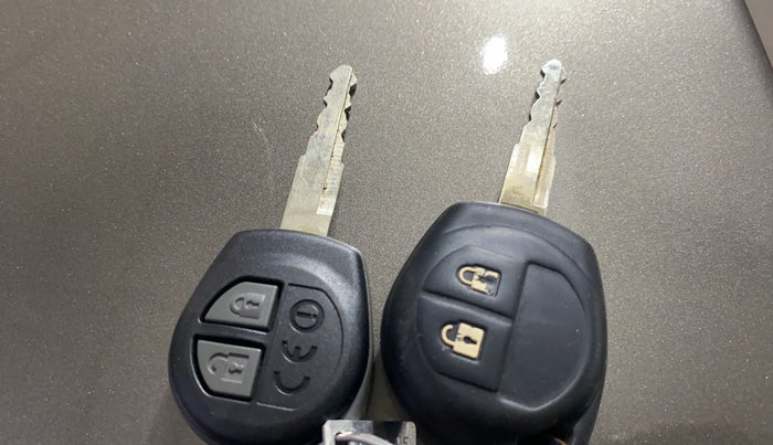 2019 Maruti Dzire VXI AMT, Petrol, Automatic, 28,243 km, Key Close Up